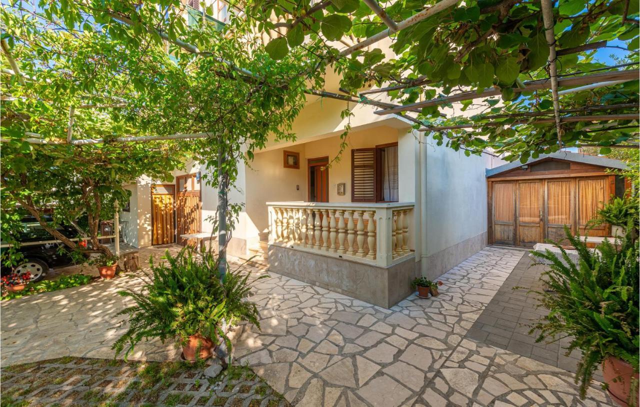 Stunning Apartment In Zadar With Wifi Exterior photo