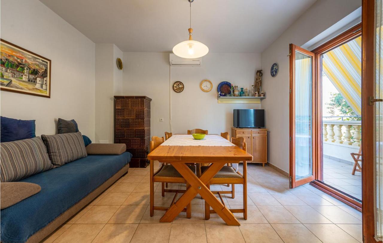 Stunning Apartment In Zadar With Wifi Exterior photo